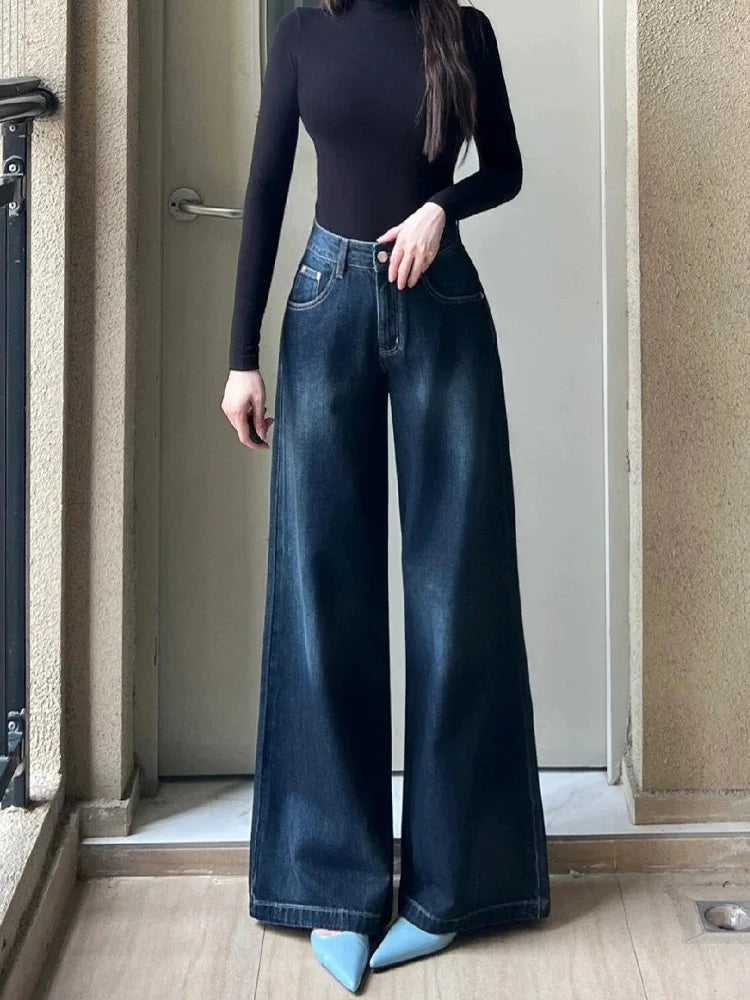 Free And Comfortable Women's Cotton Zipper Fly Closure Solid Pattern Casual Trousers