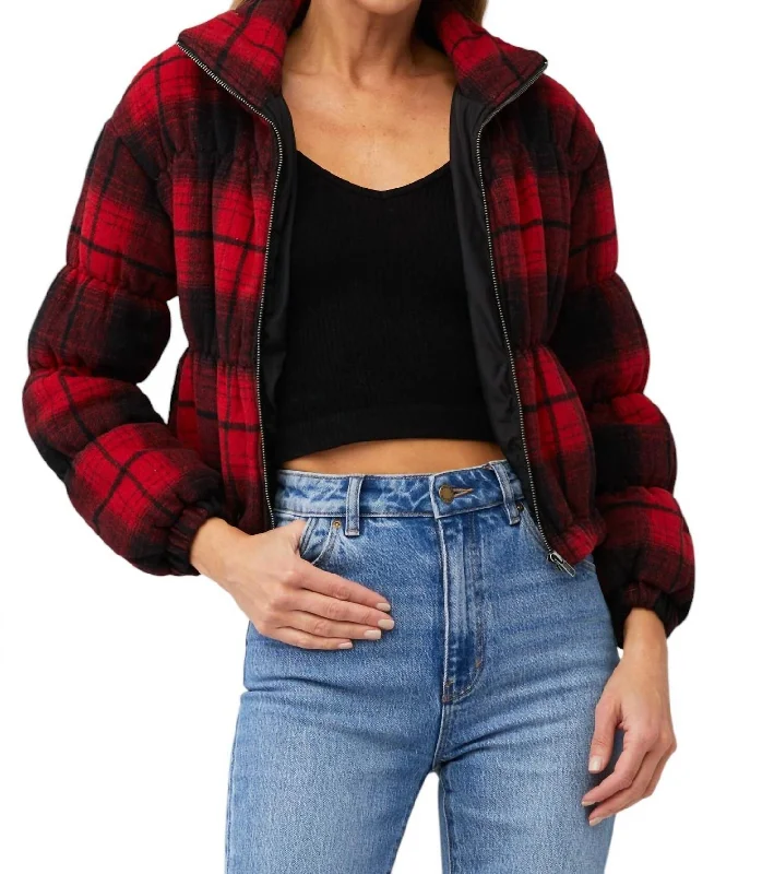 Leisure Sports Everlong Jacket In True Red