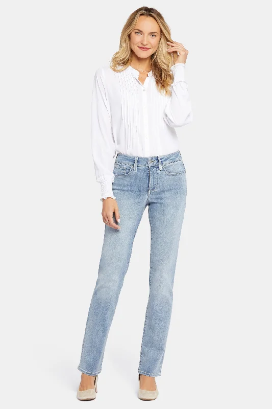 Simple Design Marilyn Straight Jeans In Petite - Haley