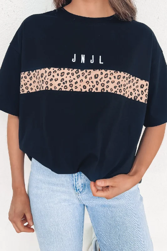 Versatile Itinerary JNJL Leopard Panel Tee Black