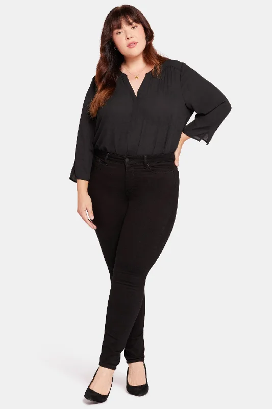 Celebrity Picks Ami Skinny Jeans In Plus Size - Black