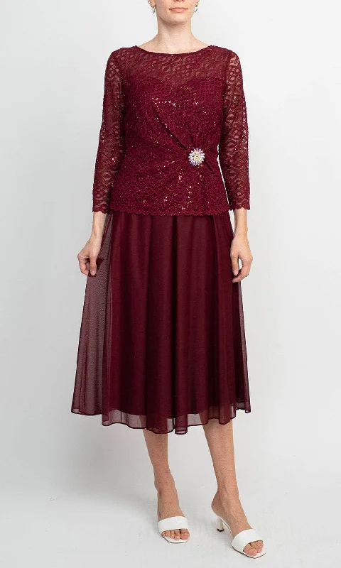 Urban Style Cachet 60432 - Embroidered Bateau Neck Dress
