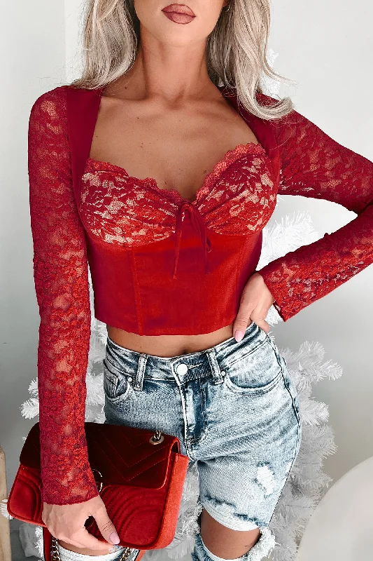 High-end Fashion Leave You In Awe Lace Detail Long Sleeve Crop Top (Red)