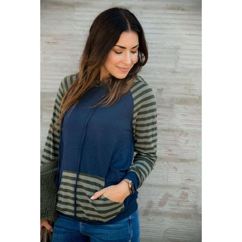 Fashion Must-have Striped Two Tone Sleeve/Pocket Hoodie
