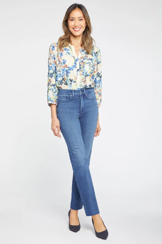 Economic Outlook Marilyn Straight Jeans In Petite - Rendezvous