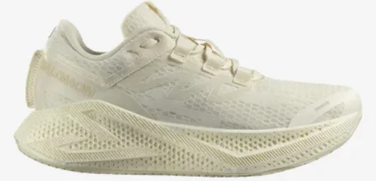 Free And Comfortable Women's Aero Glide 3 Running Shoe