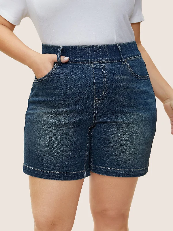 Leisure Sports Straight Leg Pocket Elastic Waist Denim Shorts