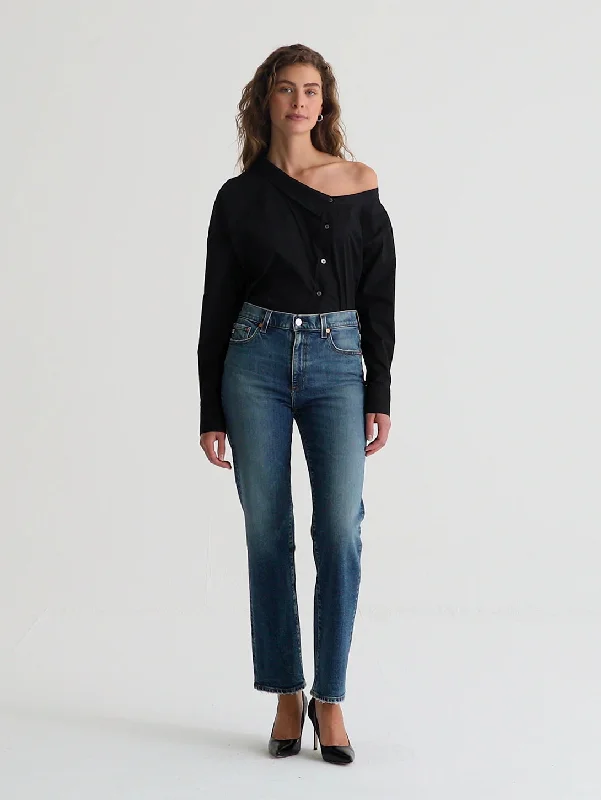 Celebrity Style Brinley Mid Rise Straight Jean - 16 Years Postcard