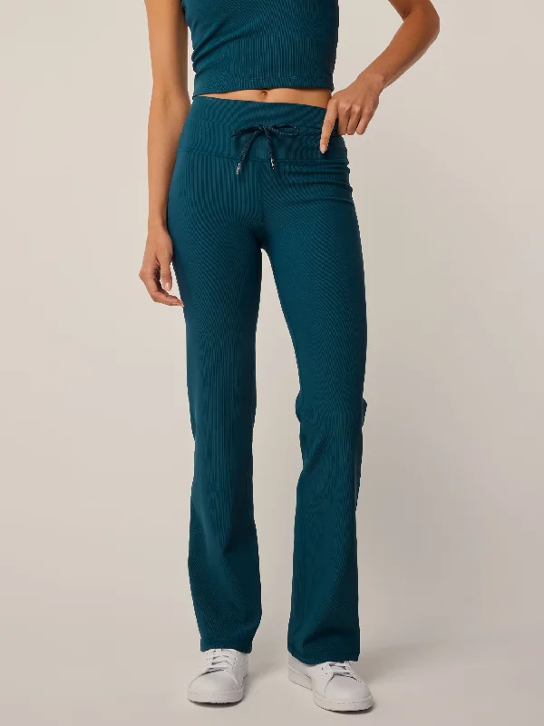 Goddess Outfit Cleo Flare Legging