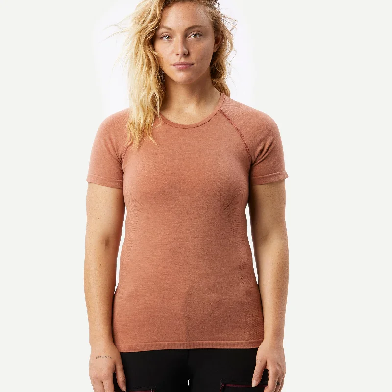 Modernism Forclaz Women's seamless short-sleeved Merino wool Backpacking t-shirt - MT900