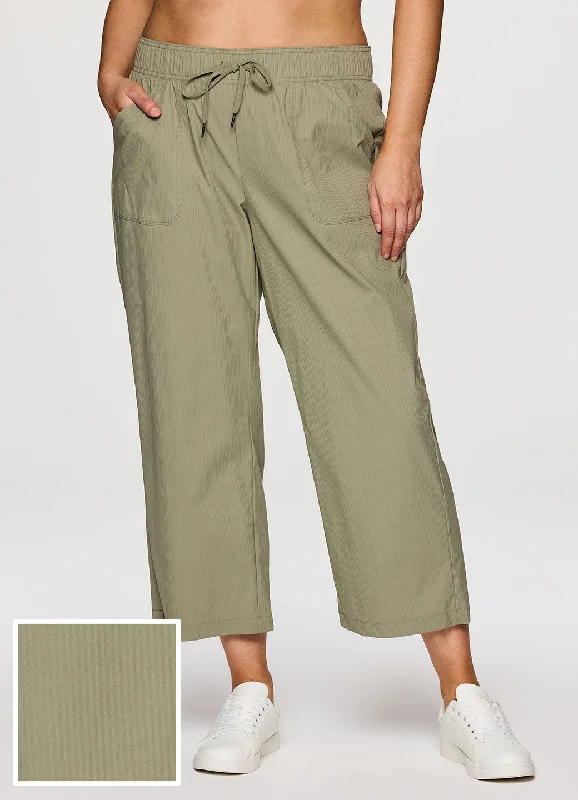 Refreshing Design Plus Birdie Textured Ankle Pant