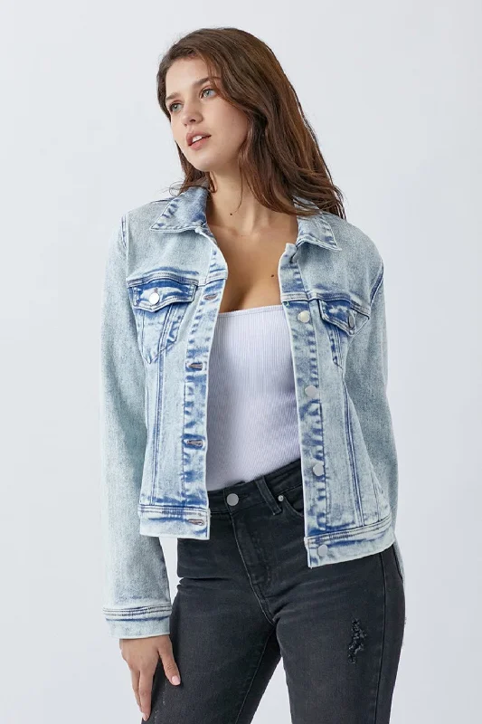 Classic Design RISEN Button Up Washed Denim Jacket