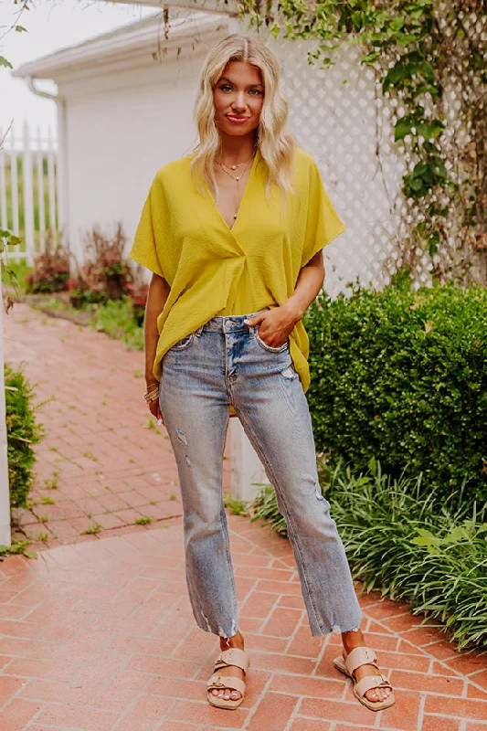 Retro Design Lovervet Alaina High Waist Distressed Straight Leg Jean