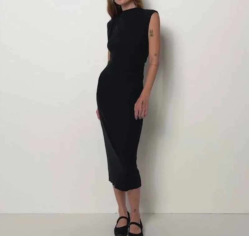 Fashion And Simplicity Clarisse Dress In Jet Black
