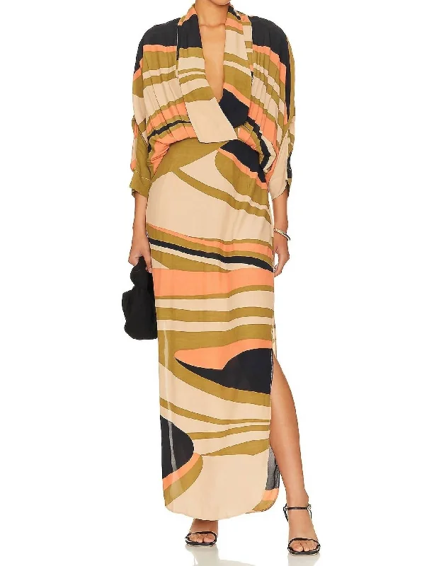 High Street Fashion Plunge Dress In Landmarks